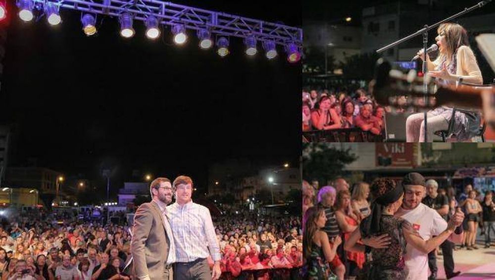 Ghi y Hern�n Sabbatella inauguraron la Plaza de la Cultura