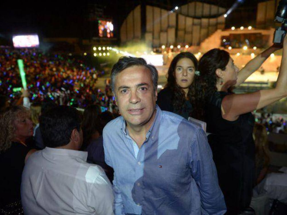 Alfredo Cornejo se refiri� a la salida de Mazz�n de la Casa Rosada: 