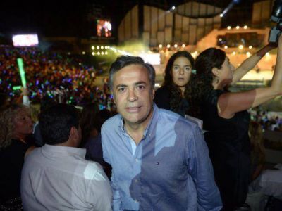 Alfredo Cornejo se refiri� a la salida de Mazz�n de la Casa Rosada: 