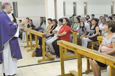 Torrado Mosconi celebr� con la parroquia Sant�simo Sacramento