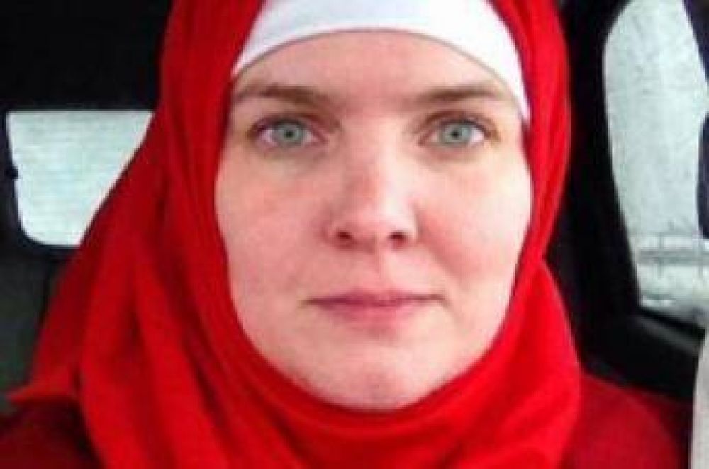 Mujer cristiana lleva el hiyab durante 40 das en solidaridad con las musulmanas