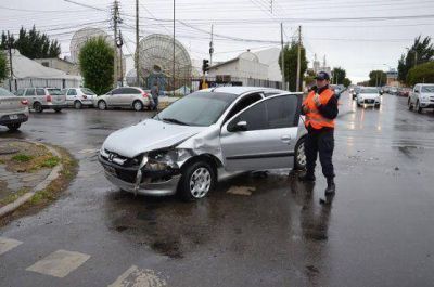 Choque en 25 de Mayo y Belgrano