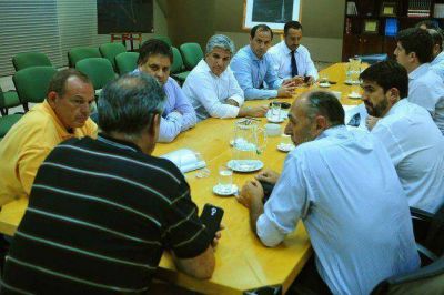 Lafinur: Baj� el agua y hoy realizar�n un operativo de limpieza