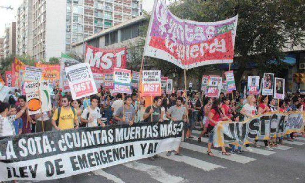 Marcharon contra los femicidios y por una emergencia en violencia de g�nero
