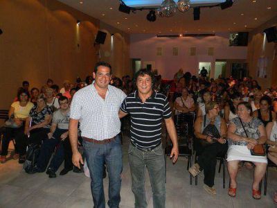 Leandro Martin homenaje� a las mujeres en su d�a en Boulogne