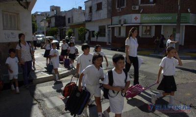 Suspenden clases en dos escuelas por problemas el�ctricos y en la Belgrano volvi� el agua potable