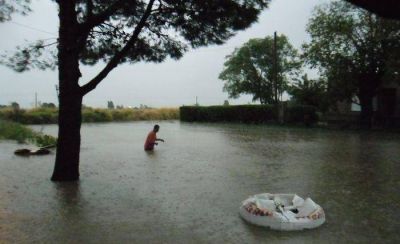 Lluvia torrencial en Tornquist con inconvenientes para los vecinos