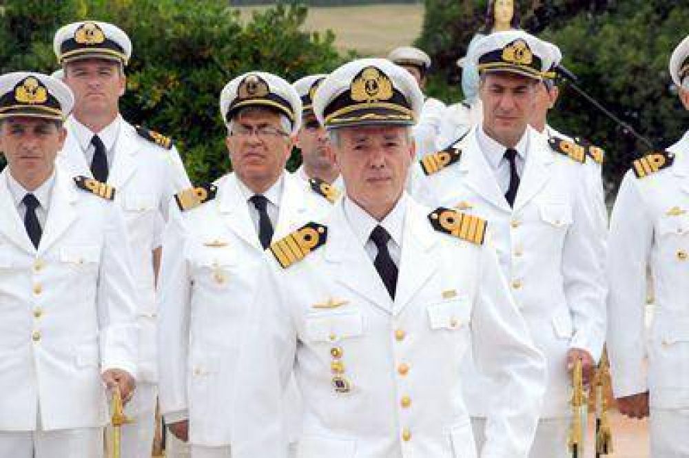El capit�n de nav�o Guillermo Repetto es el nuevo jefe de Area Naval y la Base