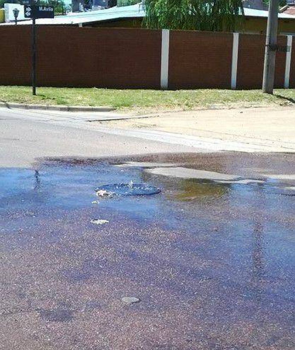 Otro desborde cloacal en Colonia Escalante