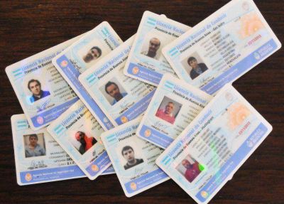Licencias truchas: requieren elevaci�n a juicio contra jefe de Divisi�n
