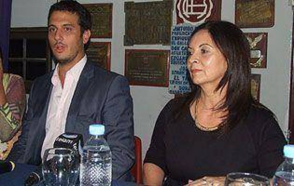 Julin lvarez y Susana Trimarco encabezaron un encuentro en Lans
