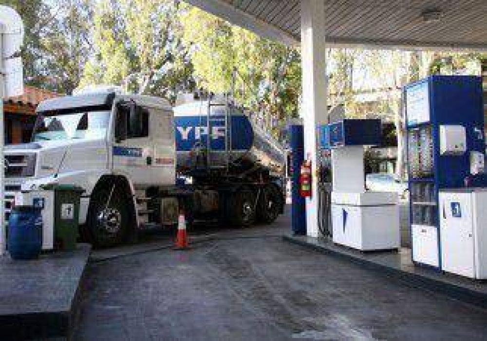 Un paro afecta el suministro de combustibles
