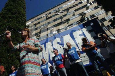 Docentes retoman el plan de lucha previsto