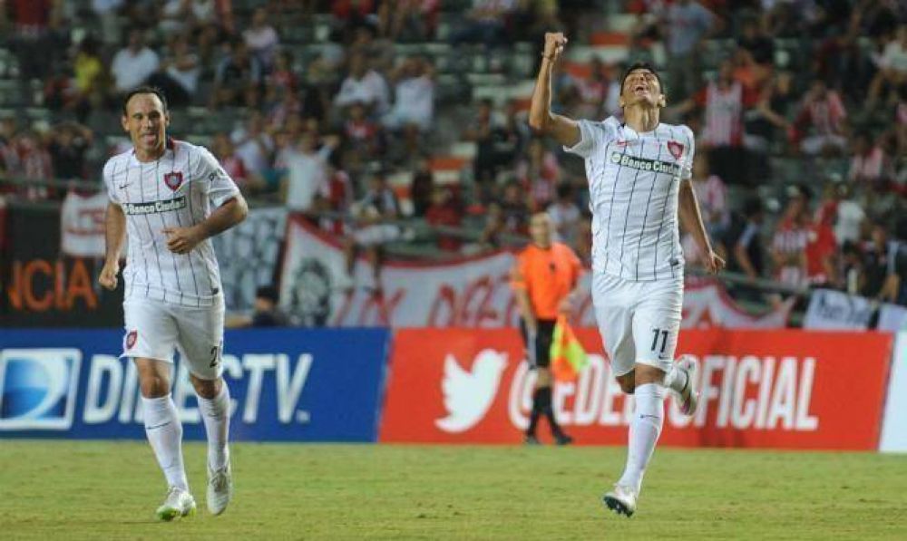 Barrientos la clav� desde su casa