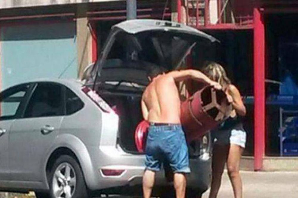 Rosario: la polic�a recuper� el buz�n robado y detuvieron al ladr�n que se lo hab�a llevado en el auto