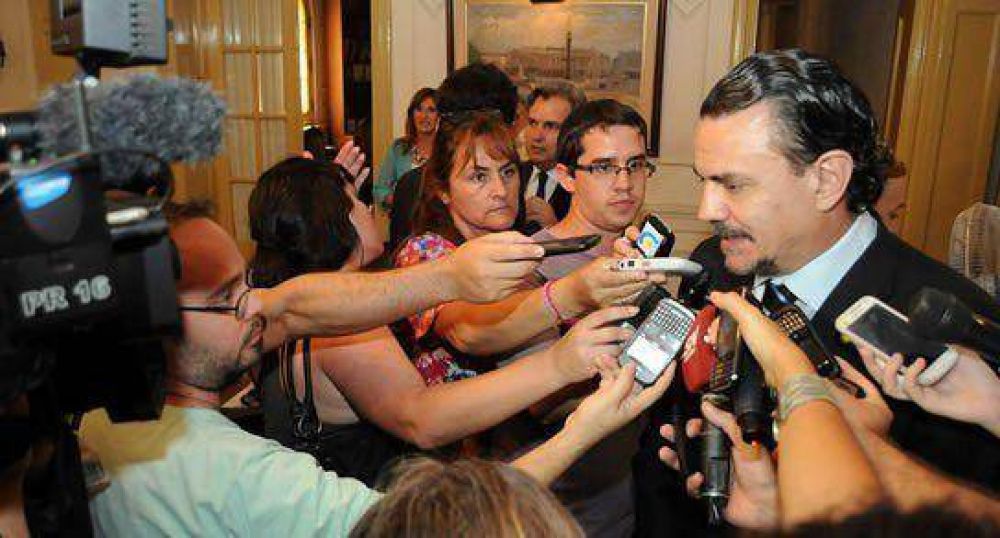 �Este gobierno da respuestas todos los d�as