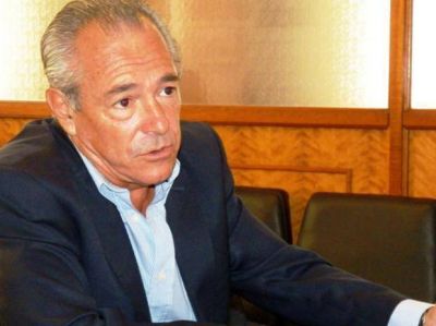 Para Barletta, la renuncia de Binner allana la pol�tica de alianzas de la UCR