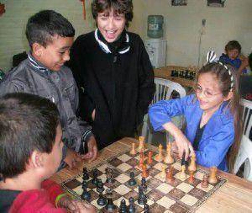 Inicio de las actividades de la Escuela Municipal de Ajedrez Pen Rey