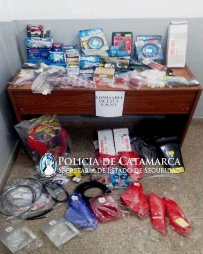 En el Norte de la Capital demoran a dos adolescentes y secuestran gran cantidad de repuestos para motos y motopartes