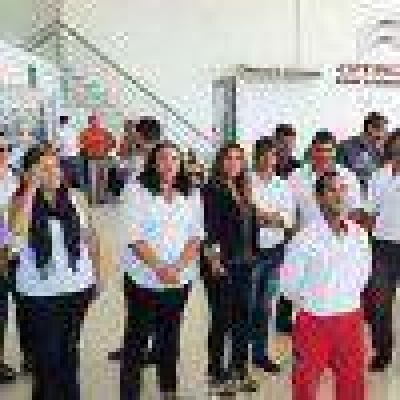 Trabajadores mantienen la toma de la agencia de Citr�en