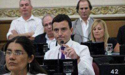 Cuestionan a De Loredo como presidente del bloque de UCR