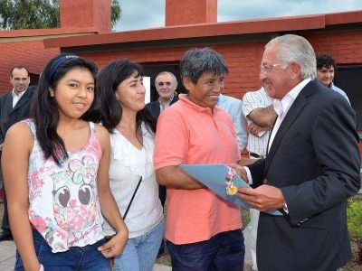 Entregaron 81 viviendas en Palpal�