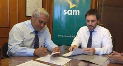 Firmaron acuerdo para modernizar el Concejo