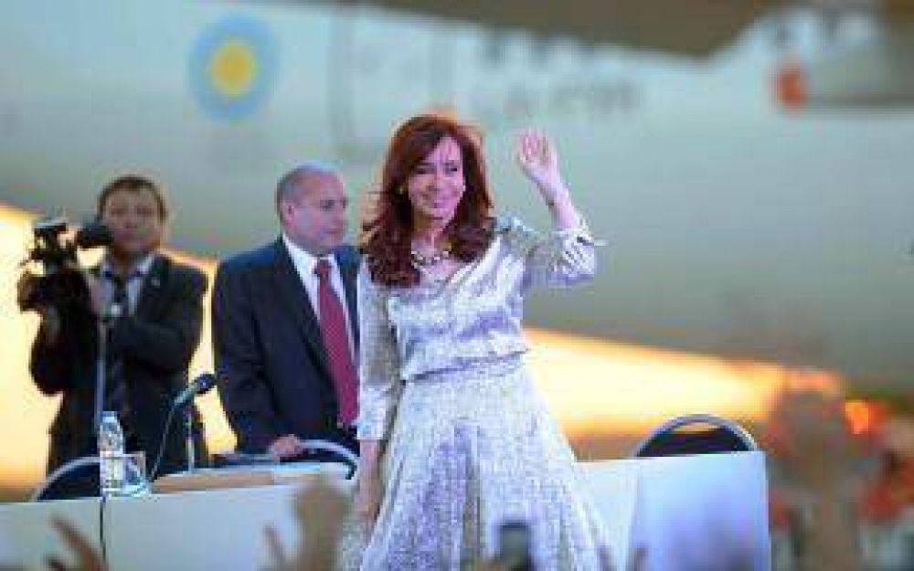 Cristina present� el nuevo avi�n de Aerol�neas Argentinas
