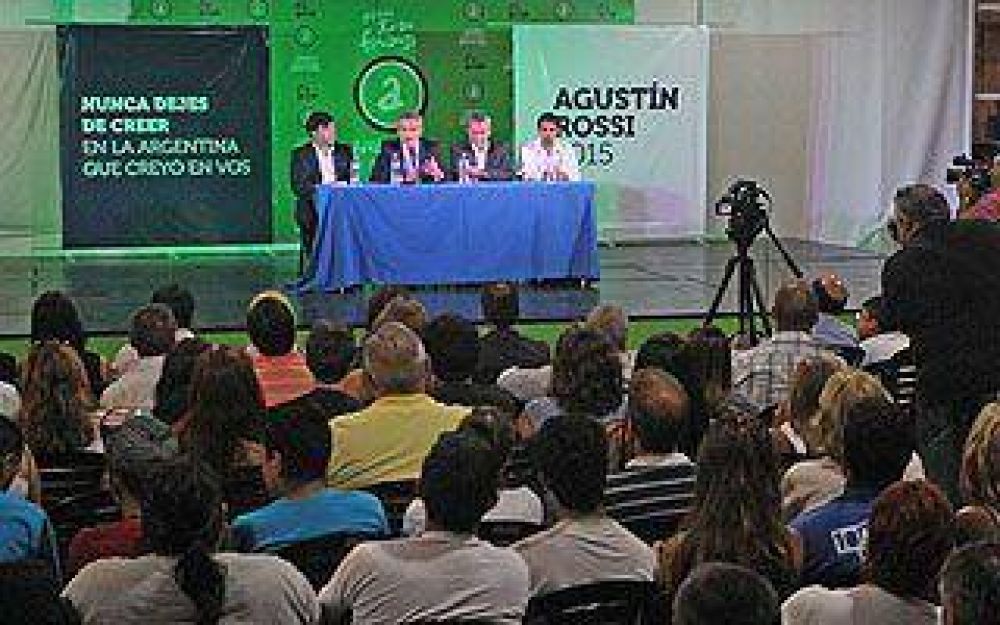 Rossi y Ferraresi, en el ciclo �Argentina, Econom�a y Soberan�a Nacional�