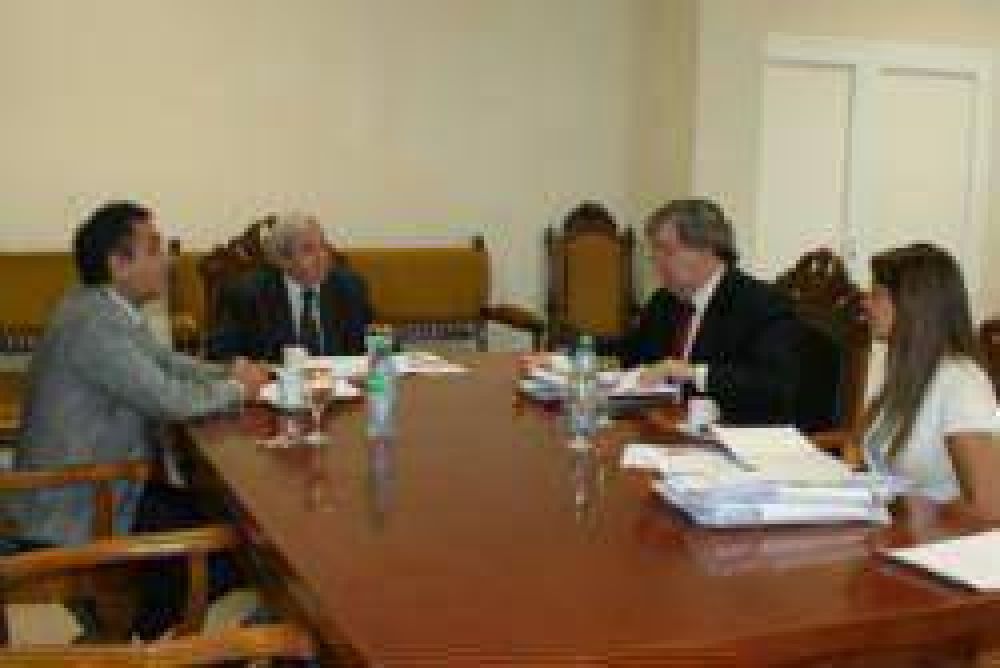 El STJ impulsa la digitalizaci�n de protocolos notariales 