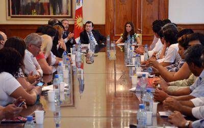 La Gobernadora se reuni� con intendentes, Comisionados y organizaciones sociales