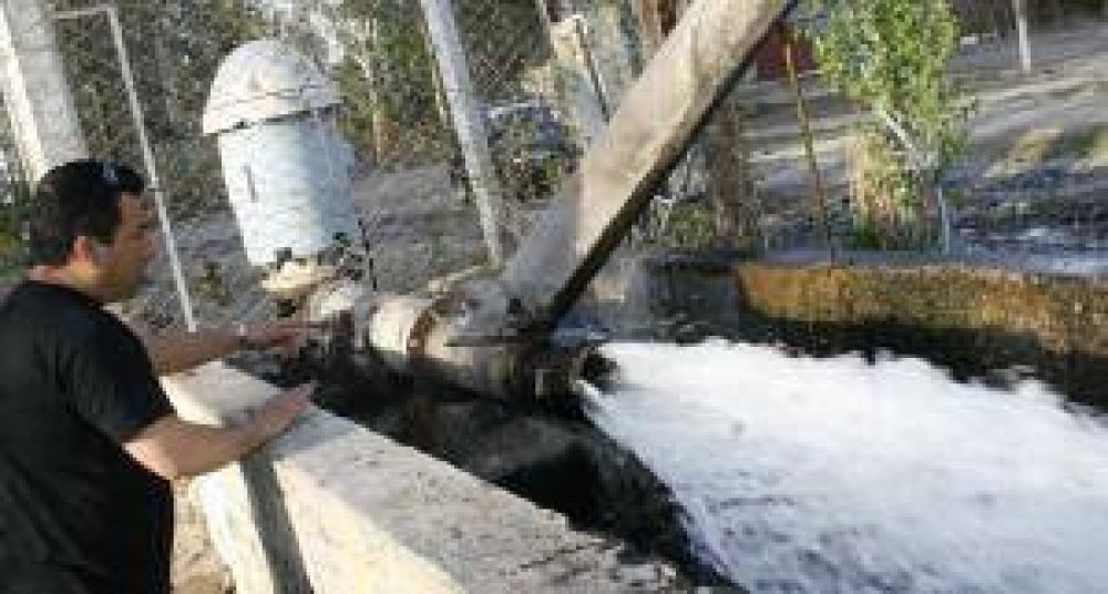 Mill�n: �Es irracional que se reactiven 100 pozos�