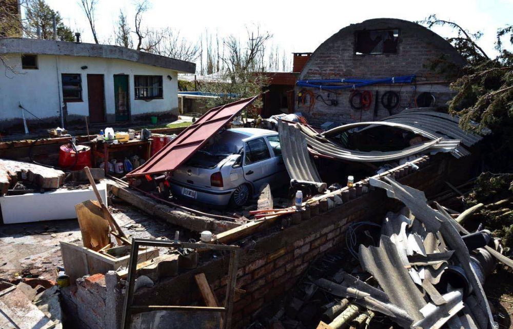 Una feroz tormenta arras� con vi�edos y propiedades