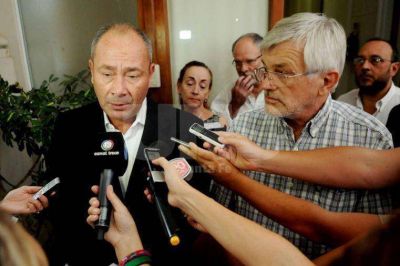 El aumento a los trabajadores estatales provinciales se realizar� en dos cuotas