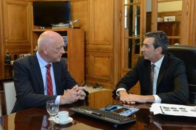 El gobierno nacional comprometi� un aporte para municipios y comunas que enfrentaron la emergencia h�drica