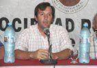 Esponda no descarta ser candidato a intendente