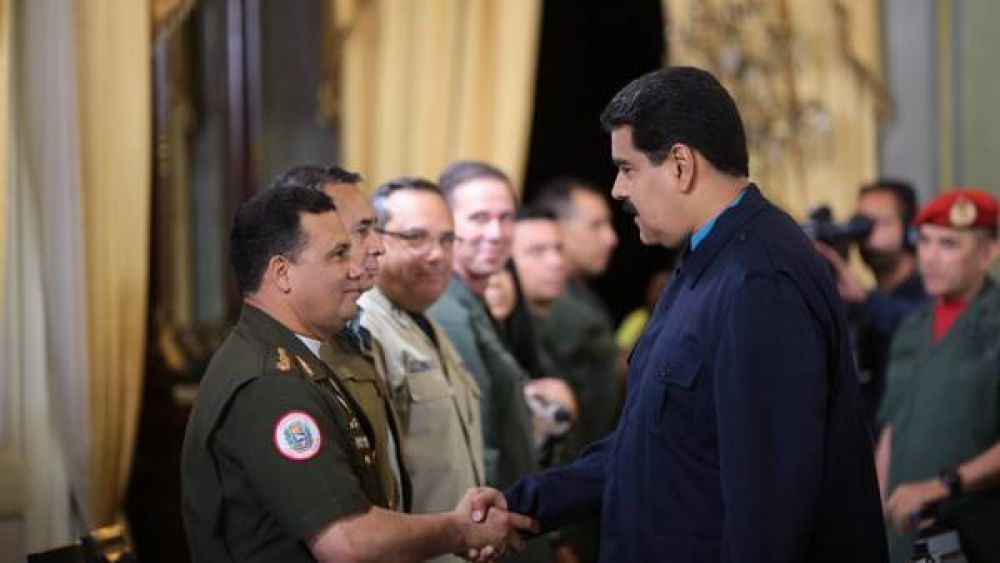 Venezuela escala el choque con EE.UU. y teme ataques militares