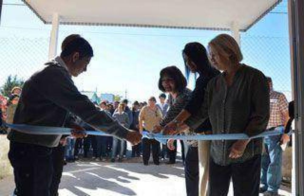 CPE inaugur dos edificios escolares en Las Heras