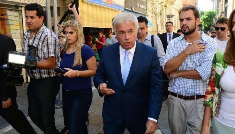 De la Sota va por m�s que $ 540 millones
