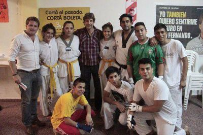 Campbell recorri� San Fernando con el actor Segundo Cernadas