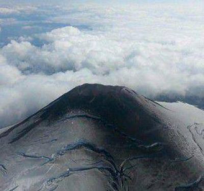 Volcán Villarica: Sernageomin baja a Amarilla el nivel de alerta