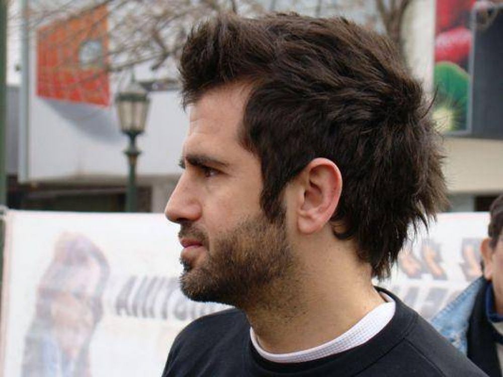 Espartaco Mar�n cuestiona a La C�mpora por 