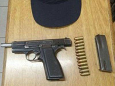 Secuestran un arma de guerra durante un allanamiento en Maip�