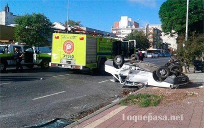 Violento choque y vuelco en Independencia y Laprida