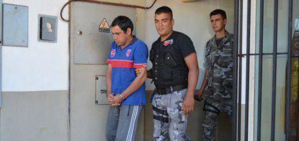 Lo condenaron a 20 a�os de prisi�n por haber matado a cuchillazos a su esposa