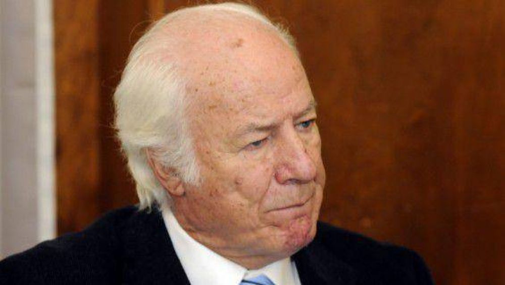 Llorente sali� al cruce de gobernador