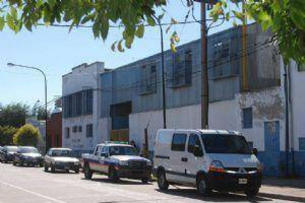 ADELANTO: Encuentran ahorcado a un hombre de 52 a�os en un taller mec�nico