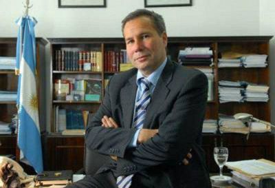 Los peritos ratificaron que descartan la hip�tesis del suicidio y Fein convocar� a una junta de expertos