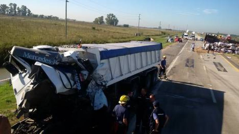 Choque m�ltiple en la niebla: un muerto y 11 heridos