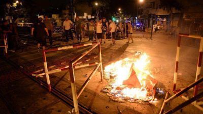 Otra noche de calor y cortes de luz